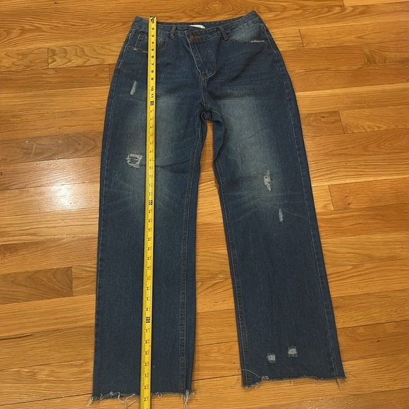 Oneleven women’s distressed jeans size large . - Picture 4 of 10
